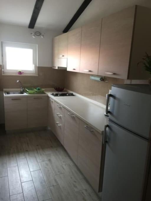 Apartment, 200M From Sea 브르토니글라 외부 사진